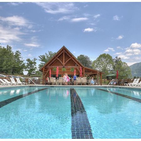 Gypsy Road - Privacy! Log Cabin With Hot Tub, Wifi, Directv And Arcade Sevierville Dış mekan fotoğraf
