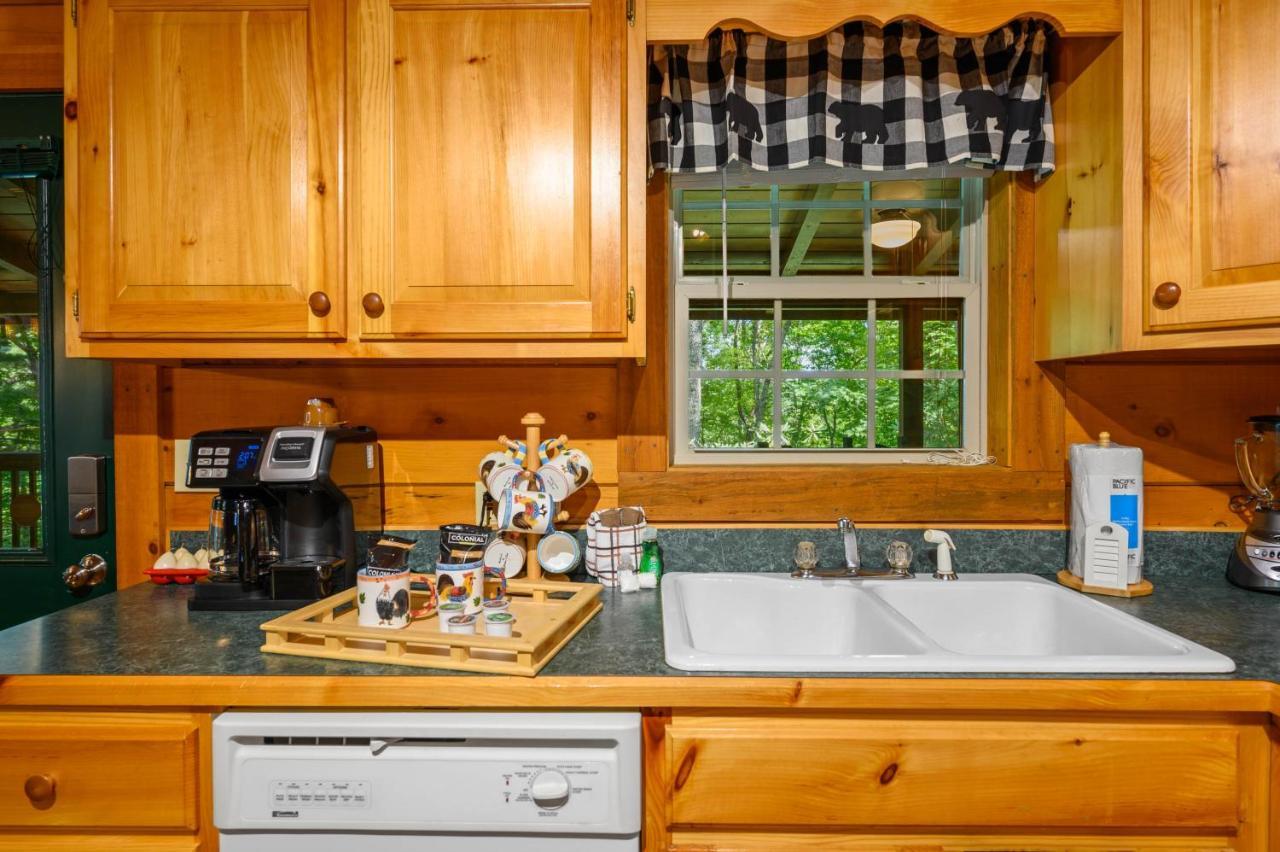 Gypsy Road - Privacy! Log Cabin With Hot Tub, Wifi, Directv And Arcade Sevierville Dış mekan fotoğraf