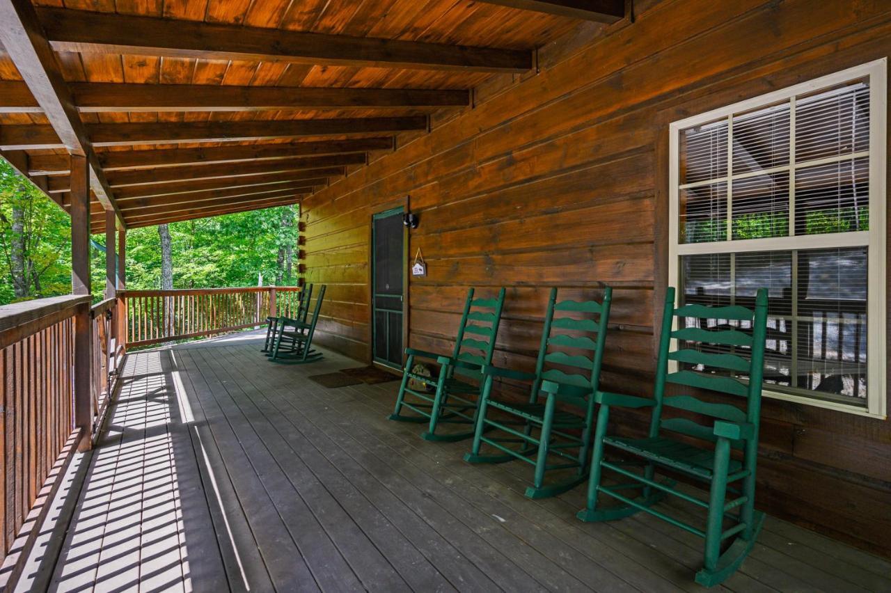 Gypsy Road - Privacy! Log Cabin With Hot Tub, Wifi, Directv And Arcade Sevierville Dış mekan fotoğraf