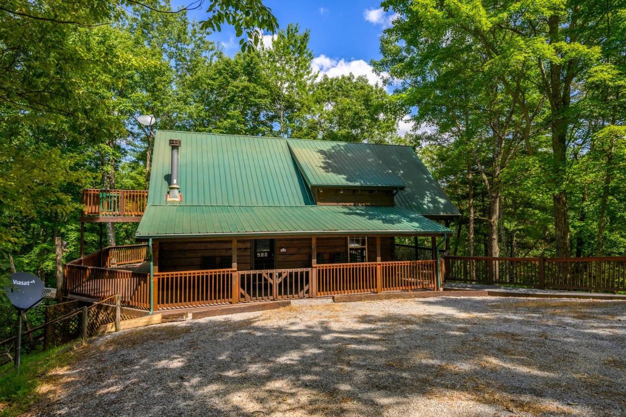 Gypsy Road - Privacy! Log Cabin With Hot Tub, Wifi, Directv And Arcade Sevierville Dış mekan fotoğraf
