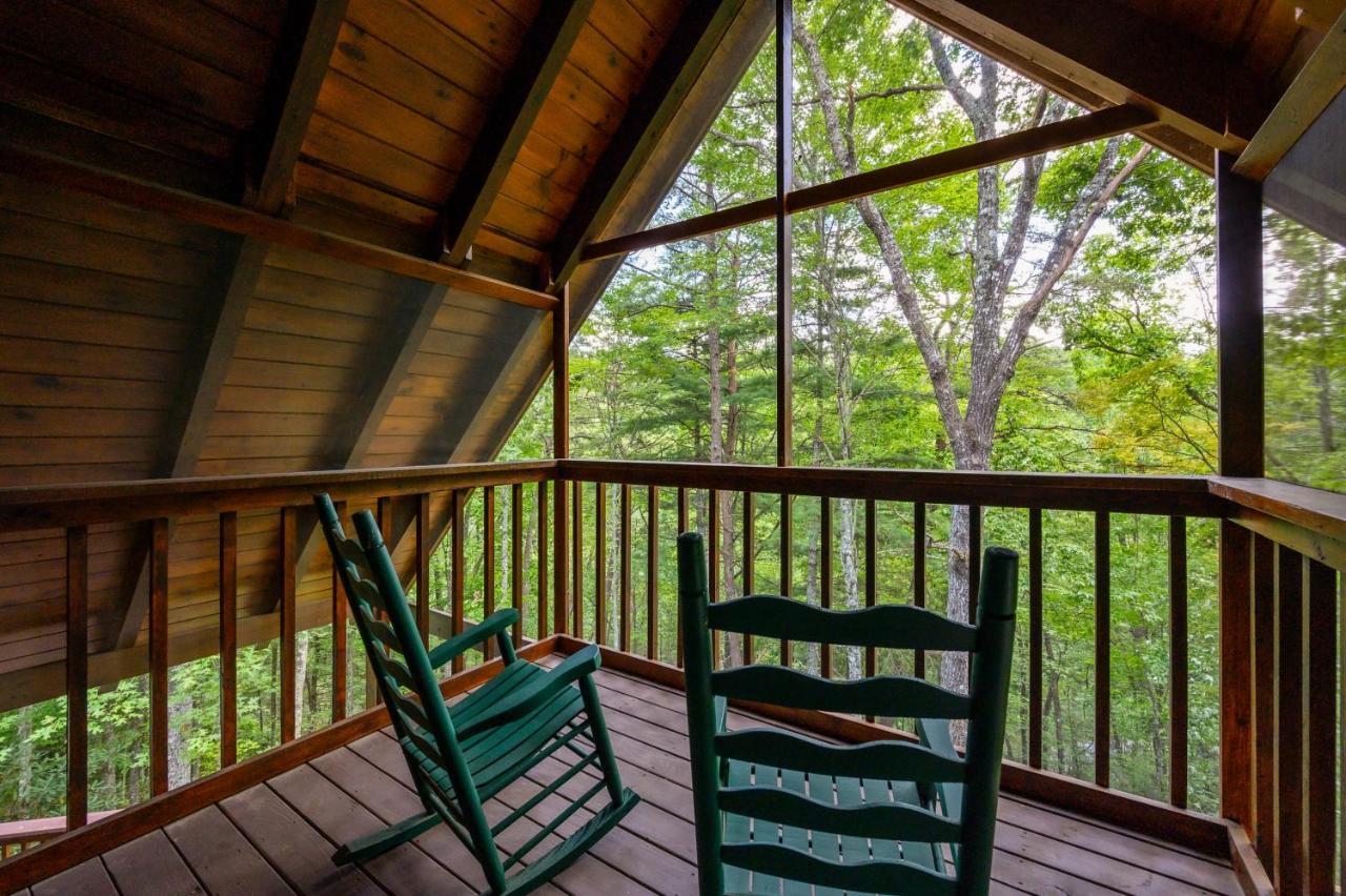 Gypsy Road - Privacy! Log Cabin With Hot Tub, Wifi, Directv And Arcade Sevierville Dış mekan fotoğraf