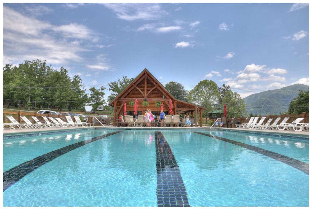Gypsy Road - Privacy! Log Cabin With Hot Tub, Wifi, Directv And Arcade Sevierville Dış mekan fotoğraf